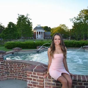 Meet your Posher, Paulina